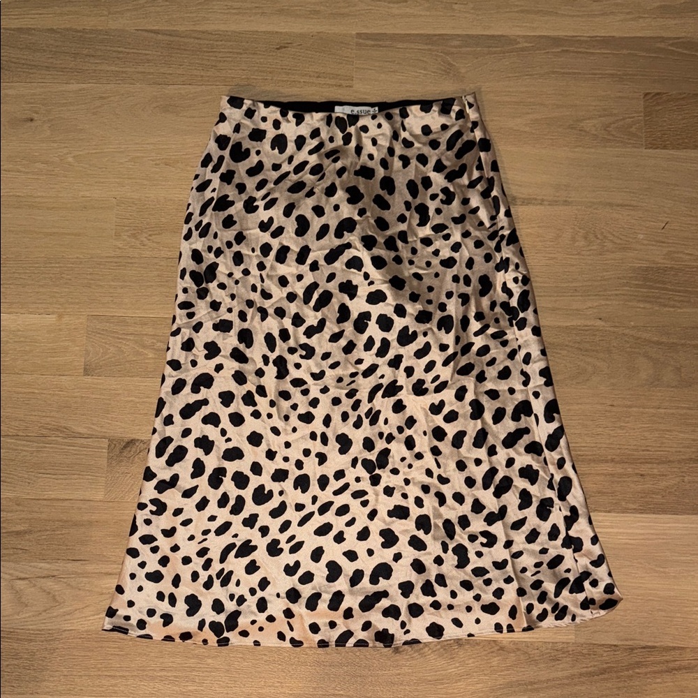 essue Beige and Black Leopard-Print A-Line Skirt
